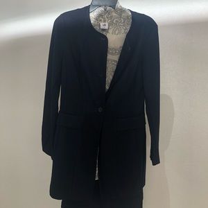Cabo suit with matching blouse